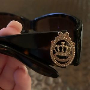 Juicy Couture Brown Tourtoise w/ Gold Sunglasses